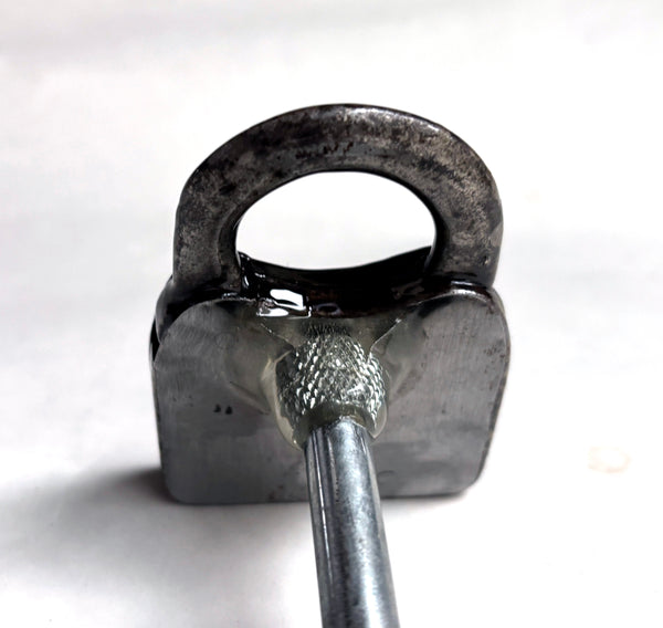 MAGICIAN'S- GRIFFINS LOCK SHOOTER ROD