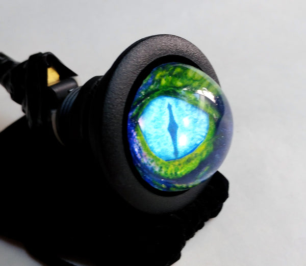 GIANT LIZARD EYE START BUTTON