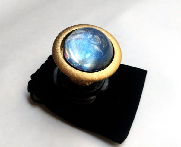 CRYSTAL IN RECESSED DOME LIGHTED START BUTTON